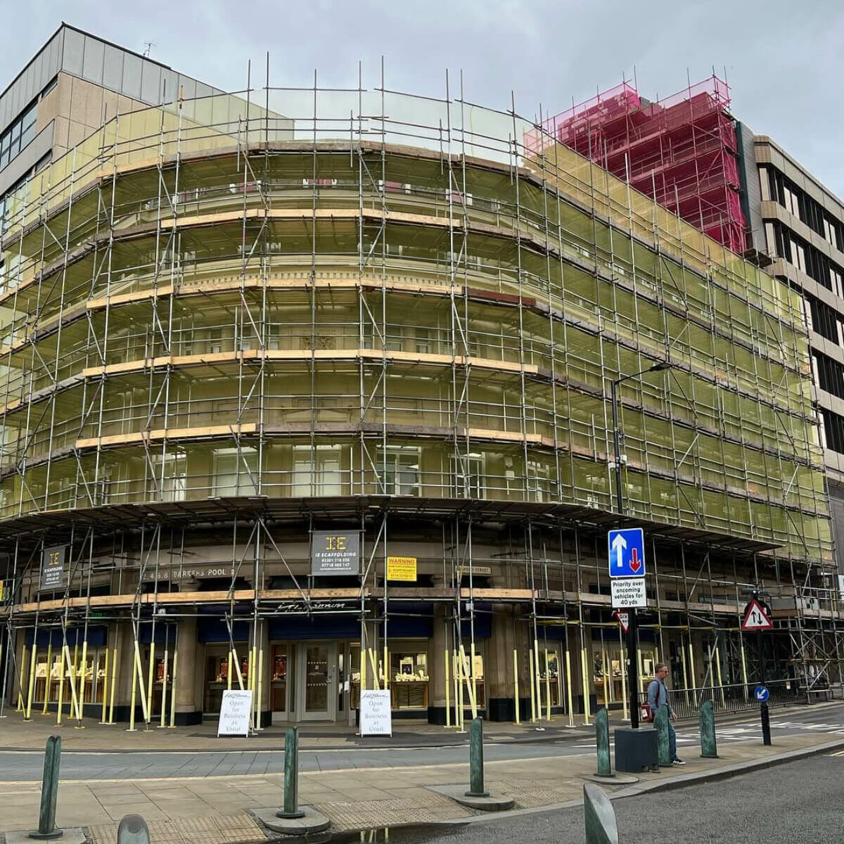leading scaffolding services